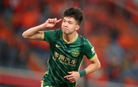 王钰栋超越武磊！欧洲豪门竞相抢夺，有望登陆英超或德甲